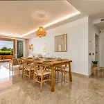 Vivi Homes - Boho Sunrise Alminar Pool, Garden & Terrace
