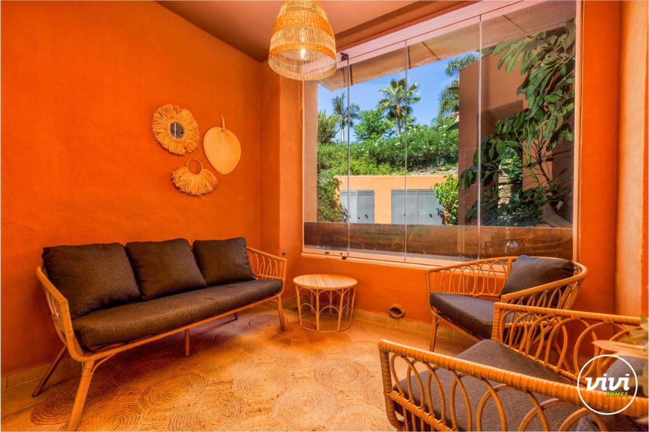 Vivi Homes - Boho Sunrise Alminar Pool, Garden & Terrace * Marbella