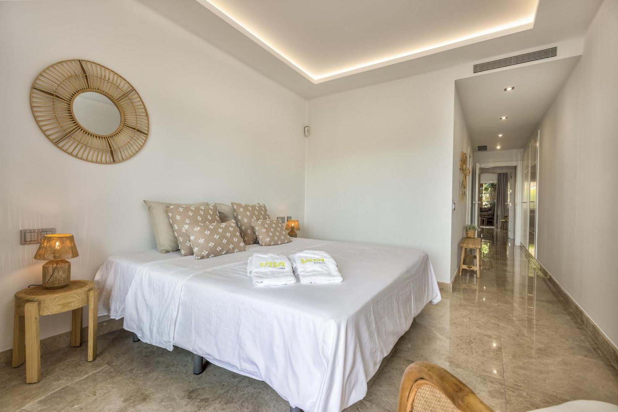 Vivi Homes - Boho Sunrise Alminar Pool, Garden & Terrace Apartamento Marbella